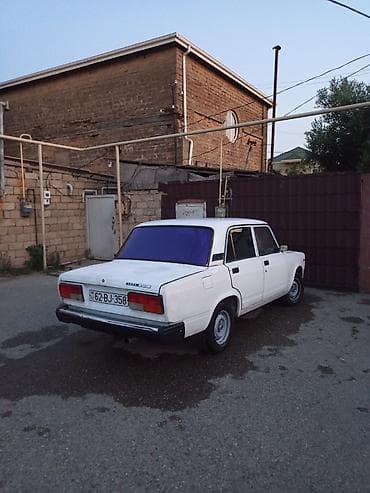 Avtomobil: Lada (VAZ) klassik sedan, ağ rəng Salam maşın idealdi heç — 7