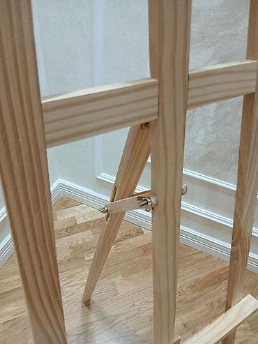 мольберт: Taxta rəsm molberti - Material: Təbii ağac (şam ağacı teksturası) — 3