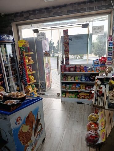 korpu mərasim evi: 8 noyabr prospektində, Gənclik parkına yaxın ərazidə, Gəncə prospekti — 9