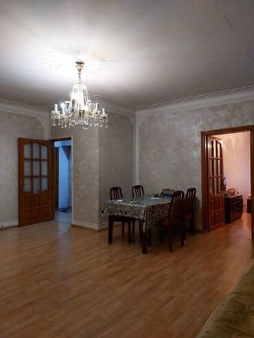 sumqayıtda 1 otaqlı evlərin qiyməti: Bakı, 4 otaqlı, Köhnə tikili, 100 kv. m — 4