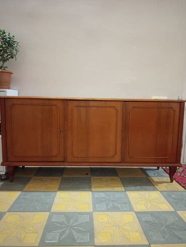 2 el metbex mebeli: İşlənmiş, Komod, Rumıniya — 1