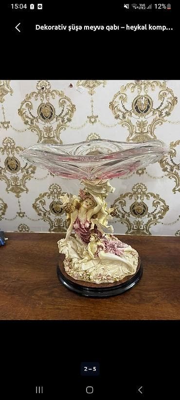 Dekorativ şüşə meyvə qabı – heykəl kompozisiyalı - Üst hissə: qalın