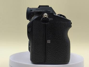 Sony Alpha a7 III (ILCE-7M3) tam kadr güzgüsüz fotoaparat və orginal — 8