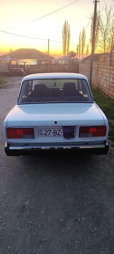 VAZ (LADA) 2107: 1.5 l | 2004 il 150 km Sedan