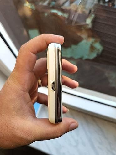 ipad mini a17 pro: Nokia N86 8Mp, rəng - Ağ, Düyməli — 5