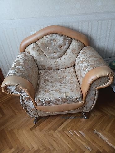 divan dəst: Di̇van-kravat, Divan, Açılan — 4