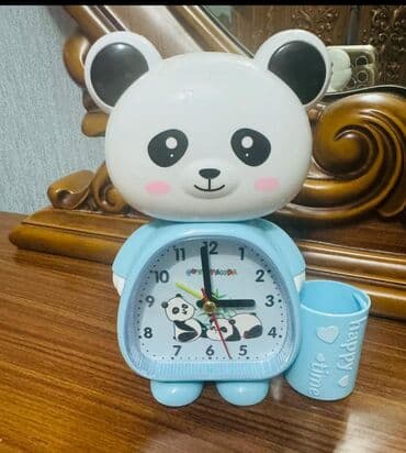 Saat budilnikida var