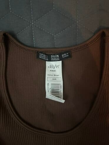 Çimərlik geyimləri: Dillvin markasına məxsus, qəhvəyi rəngdə, uzunqol bluz. U-şəkilli — 2