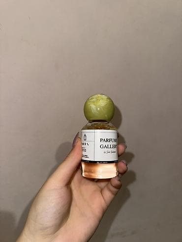 lush cherry perfume: İrresistible ətri Parfüm Galleryden əldə olunub, original irresistible — 1