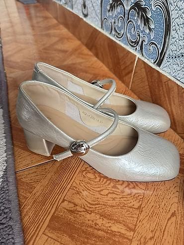 qadın ayaqqabı: Rəng - Gümüşü, Yeni — 2