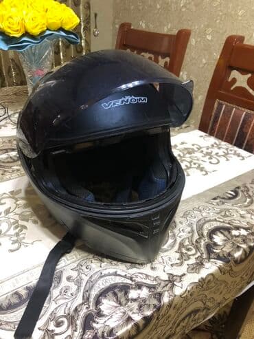 mersedes mator: 2 DƏBİLQƏ GÖY VƏ QARA HƏR İKİSİ AŞAĞI HİSSƏİ BAĞCIĞINDA QIQIR VAR 2-3 — 3