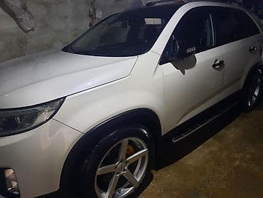 kia reo: Kia Sorento R (ağ rəng) krossover/SUV - Eksteryer: LED ön fənərlər — 5