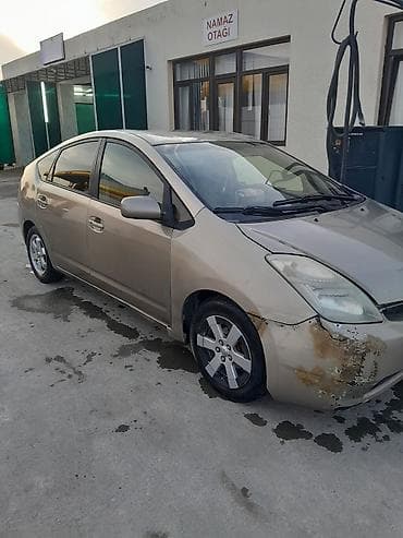 ağ 07 sekilleri: Toyota Prius hibrid sedan tecili satlir - Model: Toyota Prius (2-ci — 5