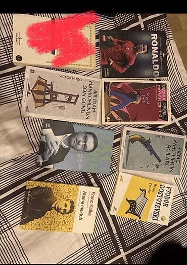 İkinci əl kitablar, yeni kimi, təmiz. (Tək-tək satış da mümkündür)