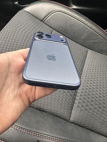 airpods orginal: IPhone 17 Pro Max, 1 TB, Mavi — 3