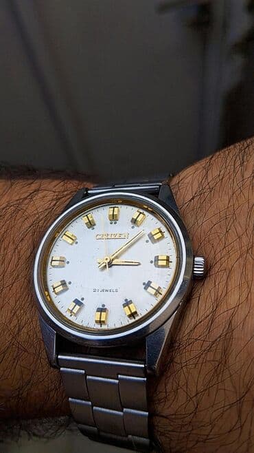 kisi ucun qizil: İşlənmiş, Qol saatı, Orient, rəng - Qızılı — 2