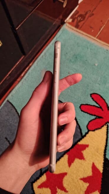 xacmaz iphone: IPhone 7 Plus, 32 GB, Gümüşü, Barmaq izi — 2