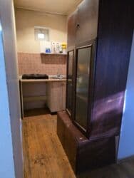 тап аз недвижимость: Yeni Sarayda 1 otaqli ev kiraye verilir.Her bir weraiti var.Aileye — 7