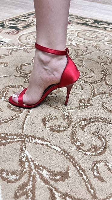 qizil sepler adlarla: Qırmızı qadın sandaleti – nazik dabanlı 36-37 razm - Model: Minimalist — 3