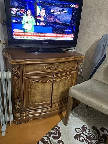 qoz taxta: Düz TV altlığı, Polkasız, Taxtalı — 2