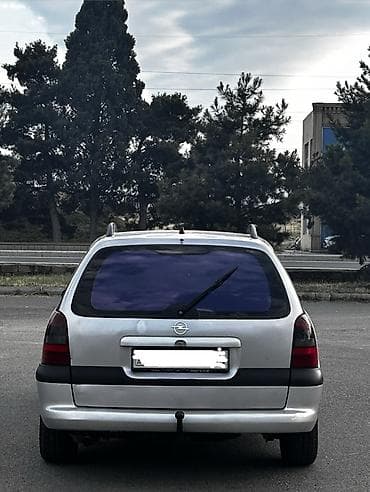 Opel Vectra: 1.8 l | 1998 il 18555 km Universal — 3