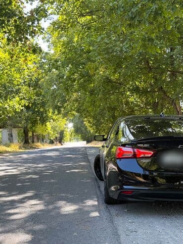 taksi ucun maşınlar: Chevrolet Malibu: 1.5 l | 2020 il 215000 km Sedan — 4