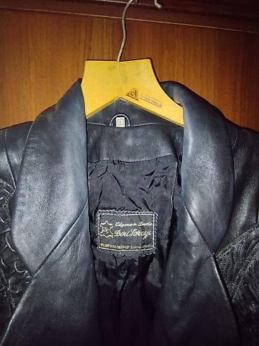 Kişi Geyimləri: Продается кожаная куртка. Натуральная кожа размер L — 5