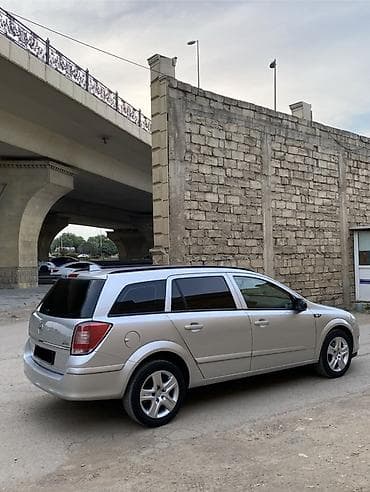 Opel Astra: 1.4 l | 2007 il 355000 km Universal — 4