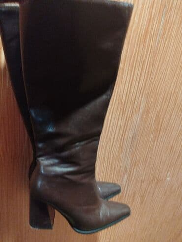 Qadın dəri çəkmələri - Rəng: tünd qəhvəyi - Model: dizaltı uzunluqda