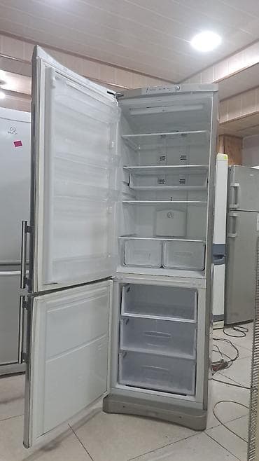 swizer soyuducu: Indesit iki qapılı soyuducu, alt hissədə dondurucu - Rəng — 2