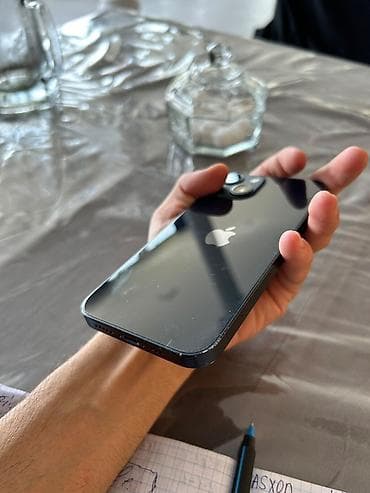 ipone 13 sade: IPhone 13, 128 GB, Midnight, Simsiz şarj, Face ID, Sənədlərlə — 2