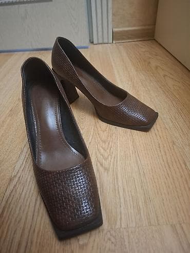 ayaggabı: Ölçü: 37, rəng - Qəhvəyi, İşlənmiş — 2