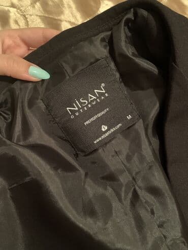 cins pencekler: Qara reng klassik pencek. Çox uzun model deyil . Ölcu M . 1-2 defe — 2