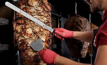 otelde is: Xidmət: Dönərçi işi axtarıram (Döner To Go üstünlükdür) Haqqımda: - — 1