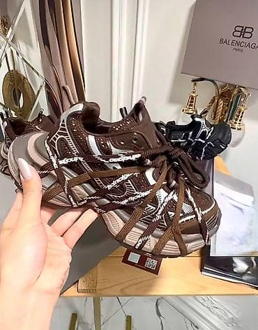 nabuk parca: Ölçü: 38, rəng - Qəhvəyi, Yeni — 1