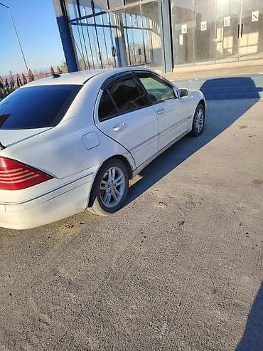 Мототранспорт: Mercedes-Benz C-Class sedan (W203) – ağ rəng, avtomat sürətlər qutusu — 3