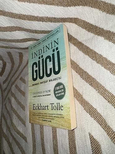 Məhsul: Kitab – “İndinin Gücü: Mənəvi İnkişaf Bələdçisi” Müəllif — 2