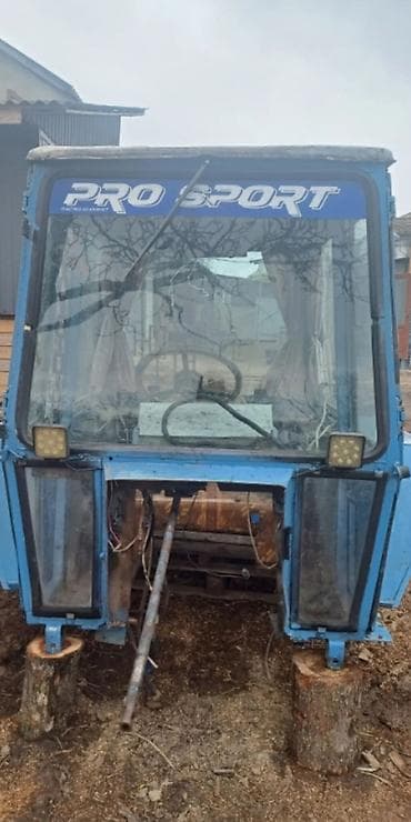 kreditle traktor: Traktorlar — 4