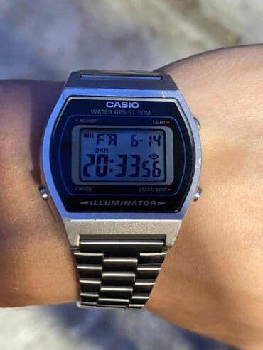 adidas qaçış üçün qadın krossovkaları: Qol saatı, Casio — 1