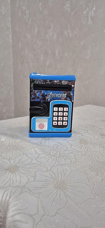 Uşaq üçün “Avengers” temalı elektron qənaət kassası (seif) - Dizayn