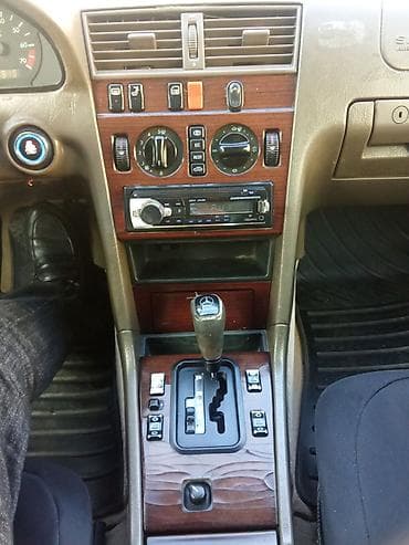 Mercedes-Benz C-Class (W202) sedan - Kuzov: qara rəng, 4 qapılı — 6