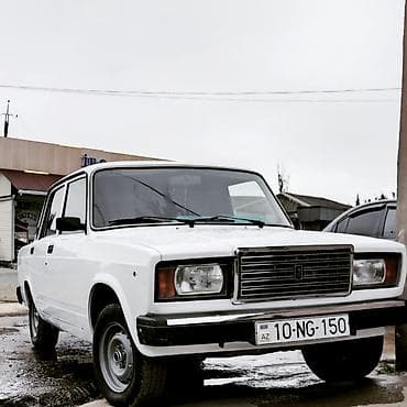 vaz 2107 rolu: Model: Lada Riva/VAZ 2107 sedan Rəng: Ağ Kuzov: 4 qapılı, klassik — 1