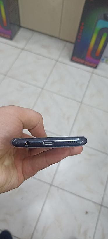 honor x8b 256: Samsung Galaxy A40, 64 GB, rəng - Qara, Barmaq izi — 6
