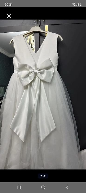 Ağ rəngli qız uşağı üçün ziyafət/libas paltarı. 10-11 yaş - Dizayn