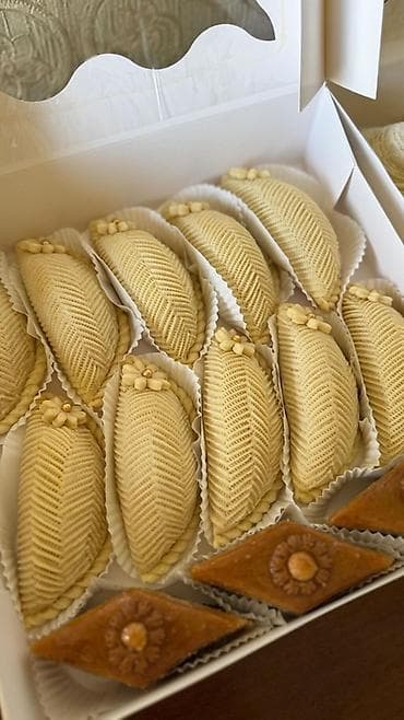 arpa unu satışı: Milli şirniyyatlar – əl işi - Qat-qat badambura və şəkərbura: xəmiri — 5