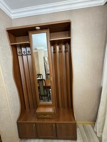 koridor şkafı: İşlənmiş, Açılan, 3 qapılı Düz dolab, Dəhliz dolabı — 1