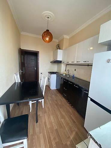 6 ci mkr da evler: Xirdalan Kristal Abşeron 1 Bazara mektebe tam yaxınlıqda qanuni 2 otaq — 2