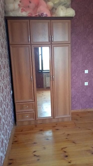 TƏCİLİ EVDƏN ÇIXMALIDLR: Dolab yaxşı vəziyyətdə 80 manat. H. Aslanov