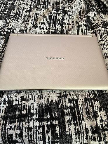ipad 9 nesil 64 gb: Grundig noutbuk - Ekran: 14" (təxminən), LED, parlaq panel - — 2