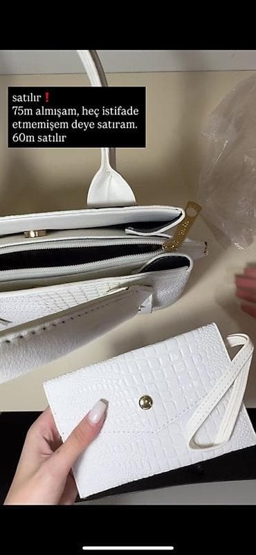 gün eynəyi: Ağ rəngli, krokodil teksturalı qadın əl çantası - Qızılı dekorativ — 3